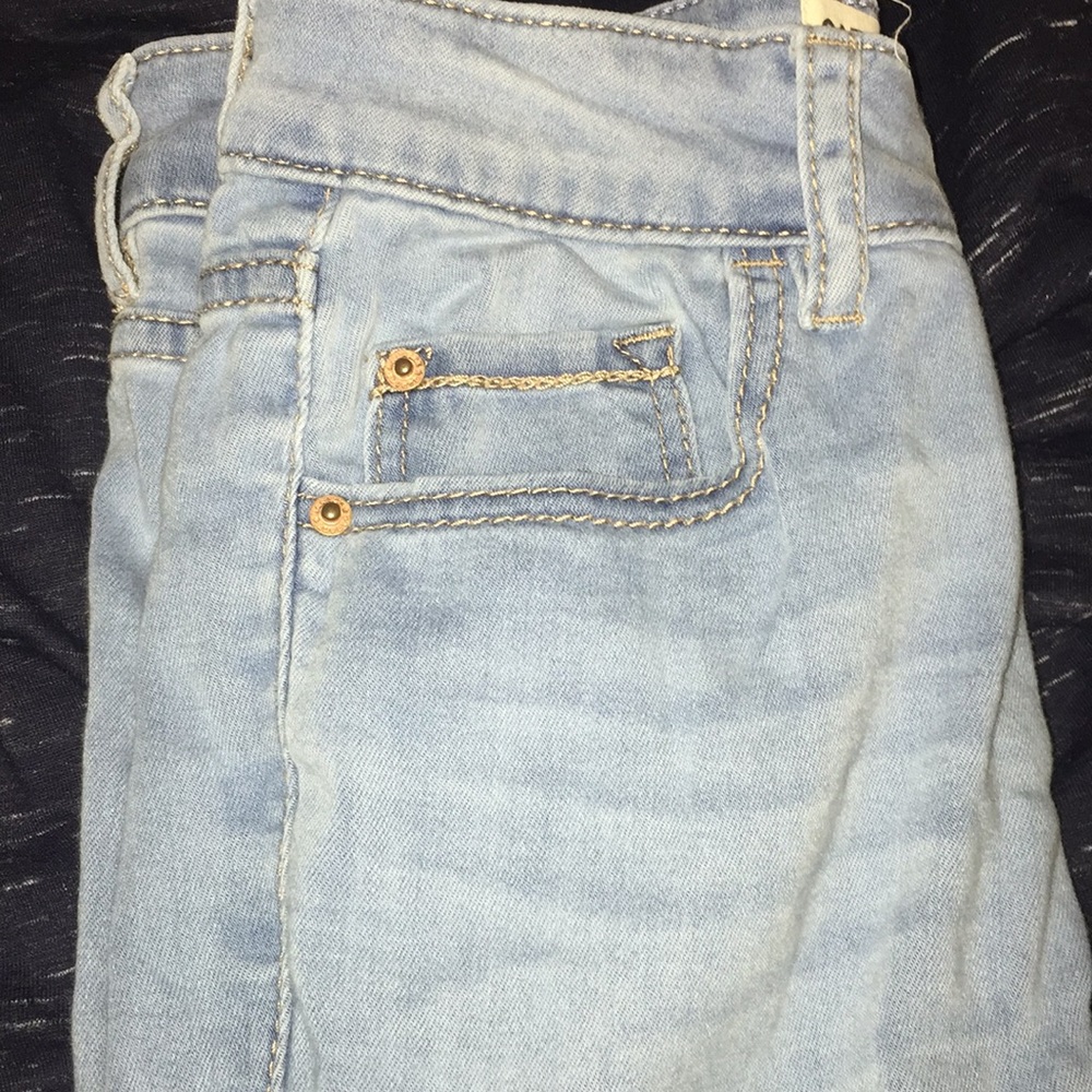 Jeans - Picture 2 of 3